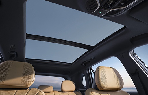 Panoramic Sunroof
